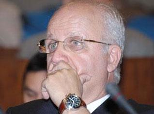 Funds directed to Algerian diplomatic representations abroad under control