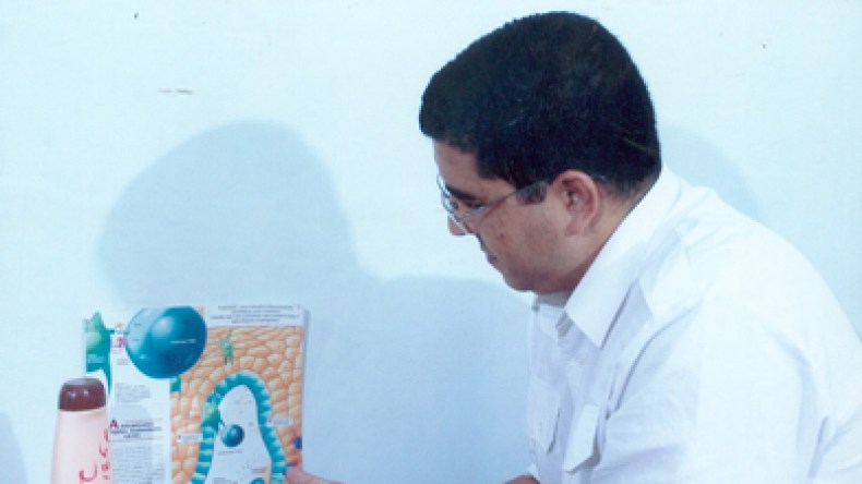 أول اختراع طبي جزائري: دواء للإكزيما والصدفية وتساقط الشعر.. والسكري