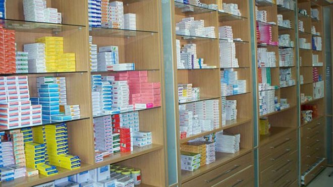 تكثيف الرقابة على الأدوية الجديدة بالمطارات والموانئ