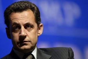 L’ancien Ambassadeur d’Algérie en France vilipende le conseiller culturel du président Sarkozy.