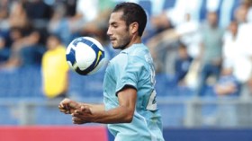 مراد مقني لاعب لاتسيو روما الايطالي للشروق: غزال حدثني عن الخضر ومتحمس للعب للجزائر