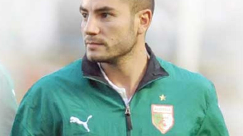 مراد‭ ‬مغني‮:‬‭ ‬‬ليس‭ ‬لدي‭ ‬مشكلة‭ ‬مع‭ ‬جيلي‭ ‬وعودتي‭ ‬إلى‭ ‬الخضر‭ ‬ستكون‭ ‬في‭ ‬جوان‮ ‬