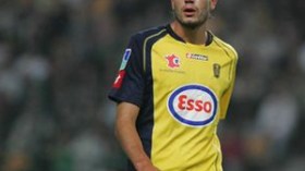 مغني في طريقه إلى لومون الفرنسي