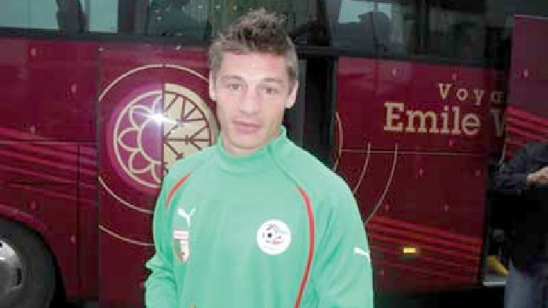 مهدي مصطفى ينال جائزة “الروح الرياضية”