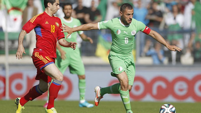 من يريد دفع لحسن للإعتزال؟