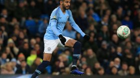 محرز يستعيد منصبه الأساسي ويُسجّل