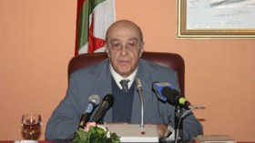 مذكرات عبد الحميد مهري قريبا