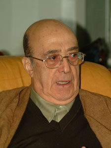 Réformes  politiques :  boycott  de Mehri, Aït Ahmed et Djaballah