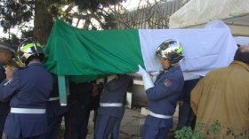 الشاذلي‭ ‬والسفير‭ ‬المغربي‭ ‬أول‭ ‬المودعين‭ ‬لمهري‭ ‬في‭ ‬بيته