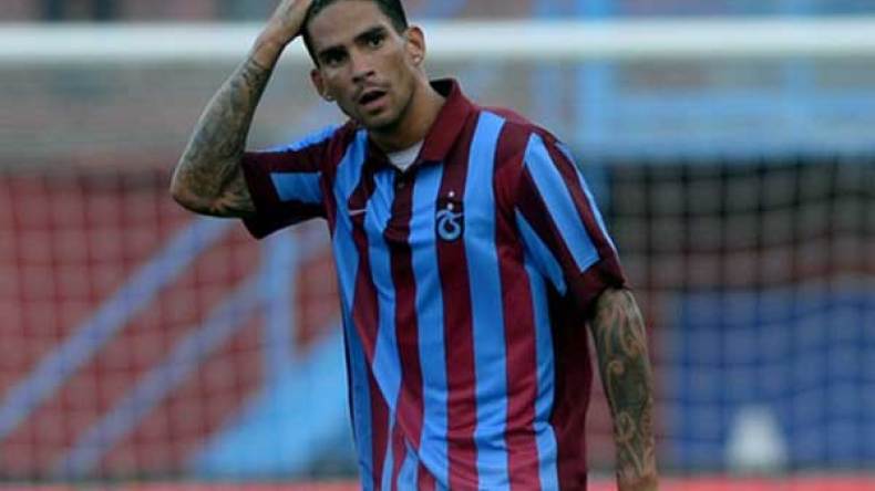 قلعة سراي وفنربخشة يتسابقان على مجاني