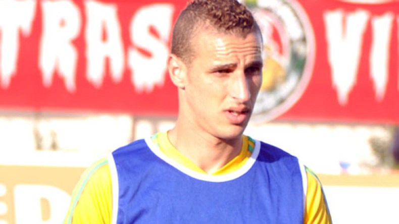 ش.القبائل: مكاوي يستأنف التدريبات وسيكون أساسيا أمام سوسطارة