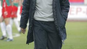 مخازني يغادر مولودية الجزائر بطريقة مخزية