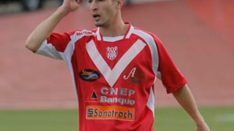 مكحوت يقاطع تدريبات بلوزداد