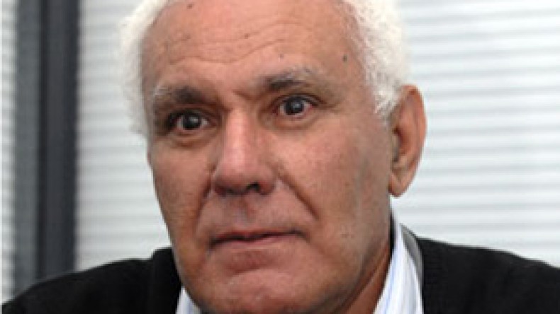 ضعف أجور قادة ورؤساء البنوك والشركات العمومية دمر القطاع الاقتصادي