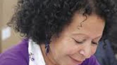 La romancière Malika Mokeddem inquiète des conséquences du manque de librairies en Algérie