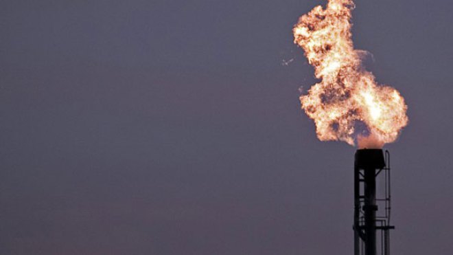 النفط فوق 50 دولارا ولا خفض للإنتاج