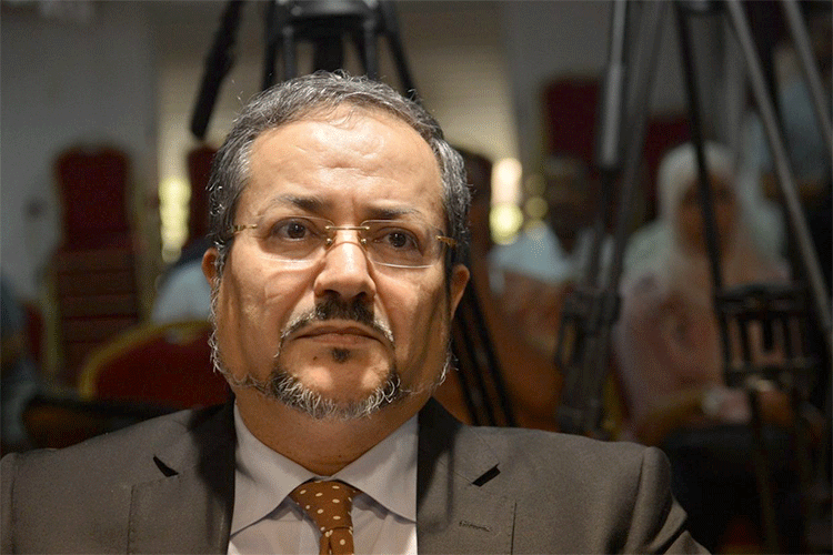 Menasra propose de soutenir un candidat qui « adoptera » la plateforme de Ain Benian