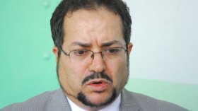 مناصرة يدعو لإشراك المرأة في صناعة القرار