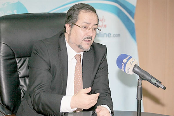 Menasra: “Tebboune est un bureaucrate, Ouyahia est plus expérimenté que lui…”