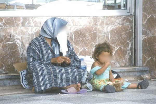 La CNCPPDH appelle à mettre fin à la mendicité avec enfants
