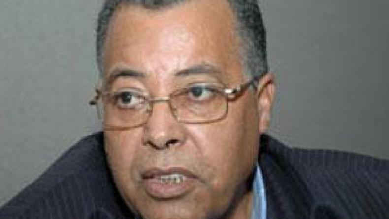 ولد تيڤيدي أول صفقة وأسماء مرشحة للتسريح من عنابة