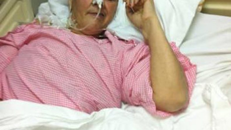 فضيحة في نقل المعتمرة المشلولة من السعودية إلى الجزائر