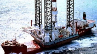 Russie: une plateforme pétrolière coule en mer d'Okhotsk, 4 morts et 49 disparus