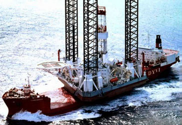 Russie: une plateforme pétrolière coule en mer d'Okhotsk, 4 morts et 49 disparus