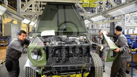 هذه سيارة “مرسديس بنز” الجزائرية