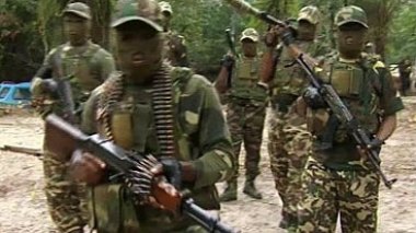 Pour rester sur son trône, Kadhafi recrute 120 000 mercenaires