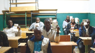 Counterfeiters of Gaddafiâ€™s mercenaries arrested in Algeria