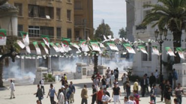 Mostaganem s’enflamme !