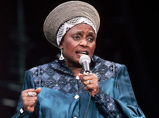 Voix de l'Afrique, Miriam Makeba décède à 76 ans