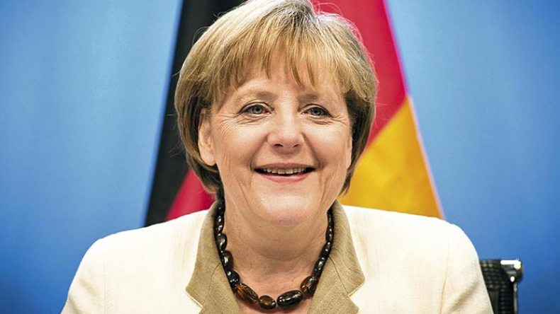 ميركل: نرحب بدور إيراني بناء في أي محادثات سورية