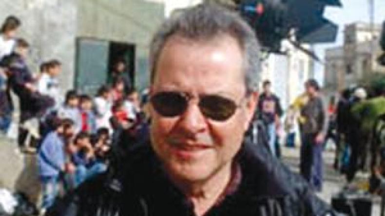 مرزاق‭ ‬قتلاتو‭ ‬الفهامة‭ ‬في‭ ‬فيلم‭…‬‮ ‬ماشي‭ ‬نورمال‭!‬