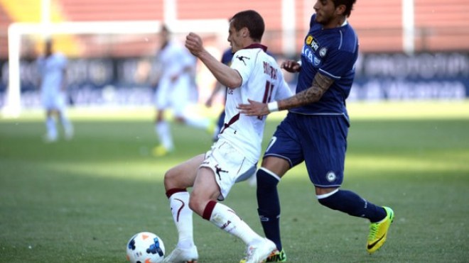 المدافع مصباح ينوب عن المهاجم بلفضيل في التسجيل!