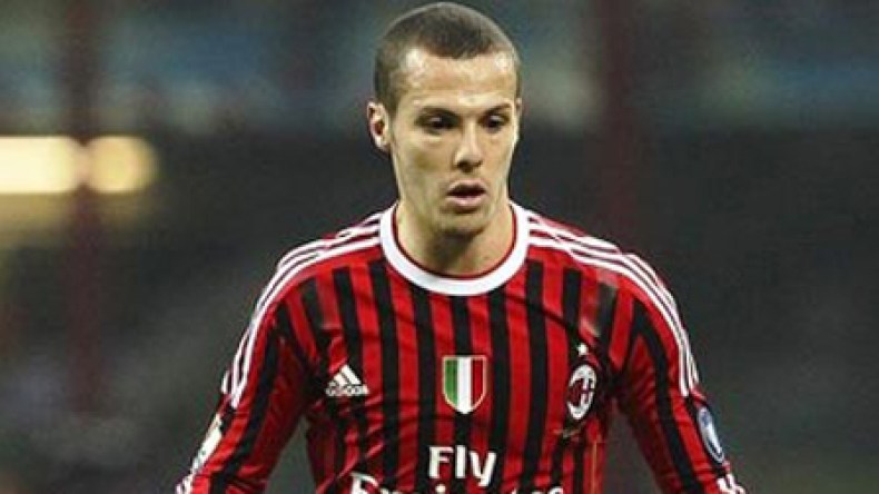 الميلان يخطّط لبيع مصباح إلى بارما