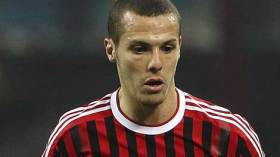 مصباح: “التضحية سر تواجدي بالميلان ومنافسة المخضرمين لا تخيفني”