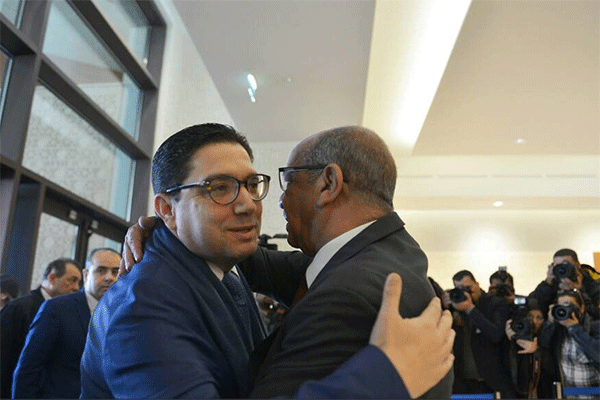 Accolade chaleureuse entre Messahel et Bourita