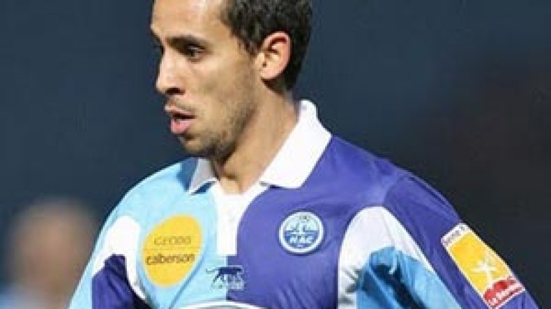 تفاجأت لعدم استدعائي.. لكني أحترم قرارات بن شيخة