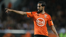 مسلوب حائر من مستويات محرز وبراهيمي وبن طالب مع “الخضر”