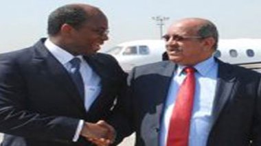 Le ministre burkinabé des Affaires étrangères entame une visite à Alger