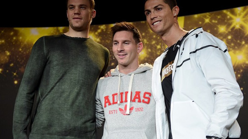 ميسي يتمنى اللعب بجوار كريستيانو رونالدو