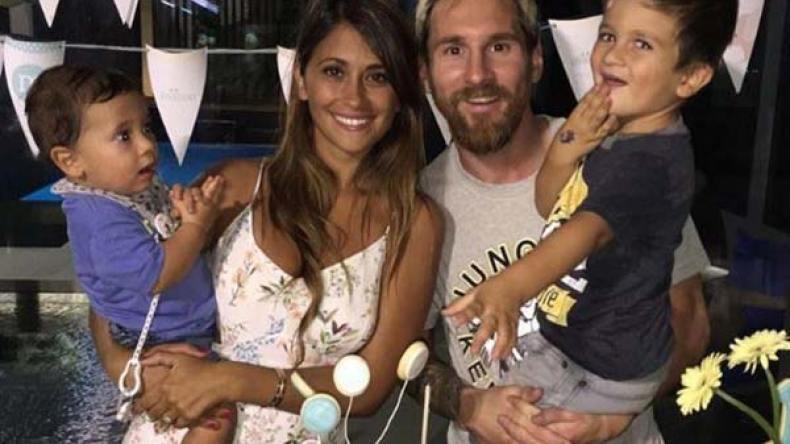 ميسي سيتزوّج في 30 جوان بالأرجنتين