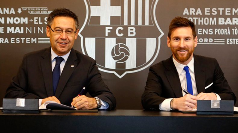 ميسي يجدّد تعاقده مع برشلونة