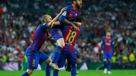 ميسي يعاقب الريال