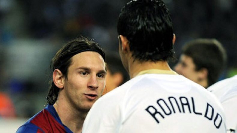 رونالدو يتحدى ميسي وهو متخلف عنه بهدفين ونقطتين