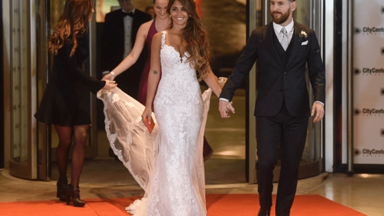 ميسي يتبرع بما تبقى من وليمة “زفاف القرن”