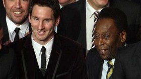 بيليه يفضل اللعب بجوار ميسي وليس رونالدو