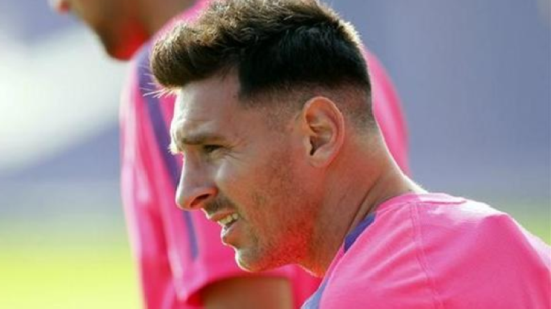 ميسي  ينضم لـ “المارينز”.. ويفشل في تقليد غريمه رونالدو